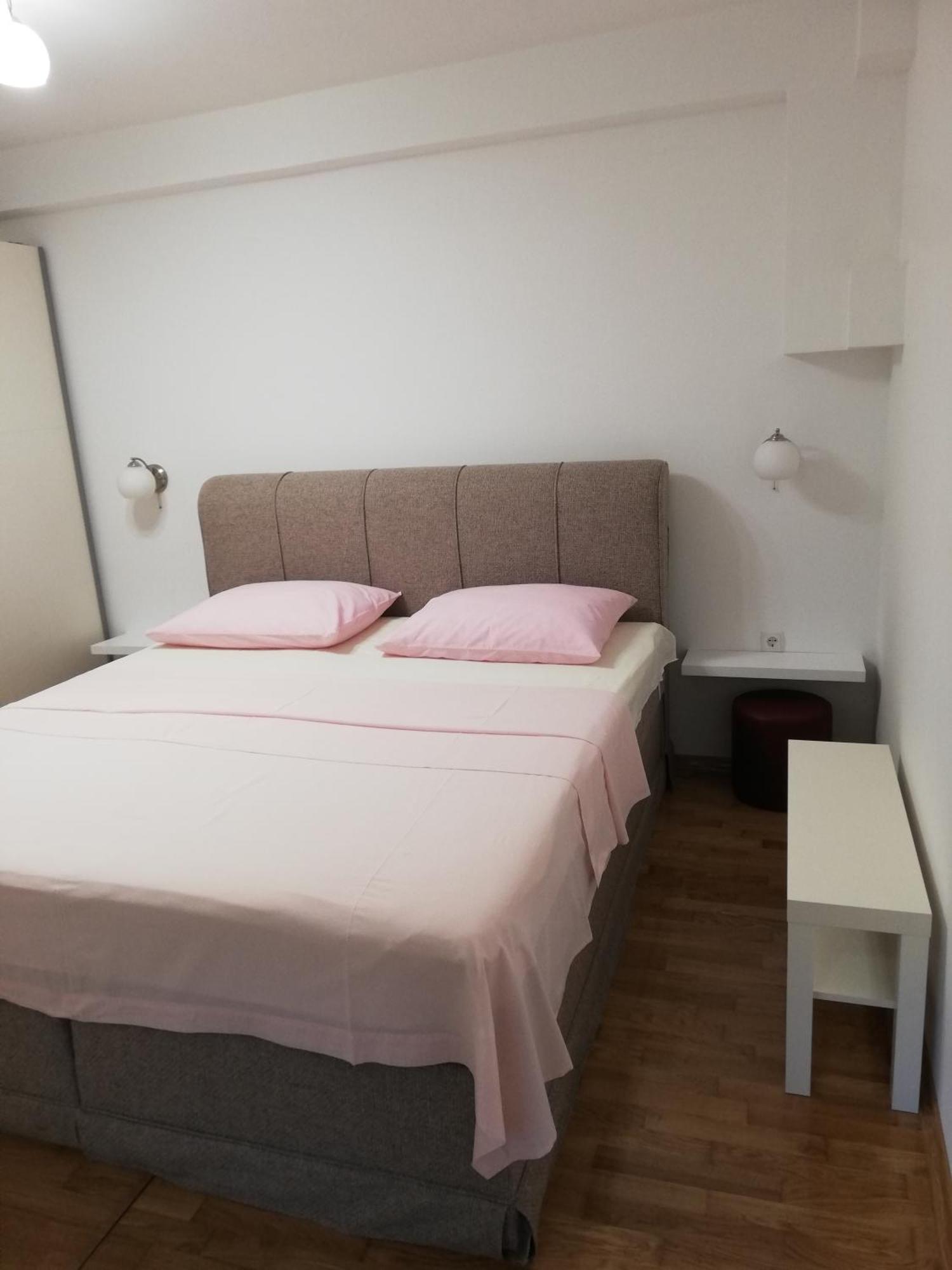 Guesthouse Vesna セニ エクステリア 写真